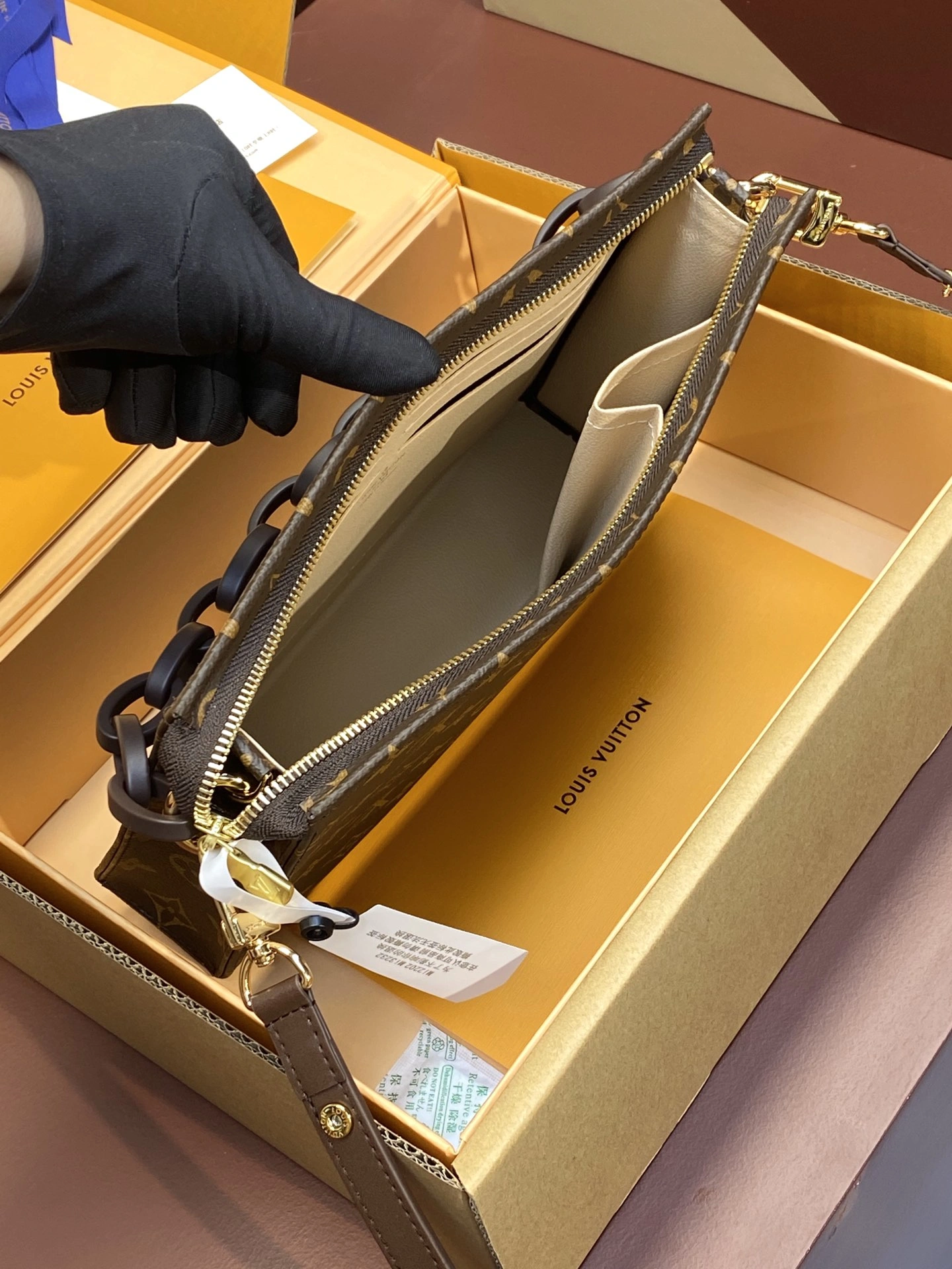 Louis Vuitton Clutch Bags Classic 56351
