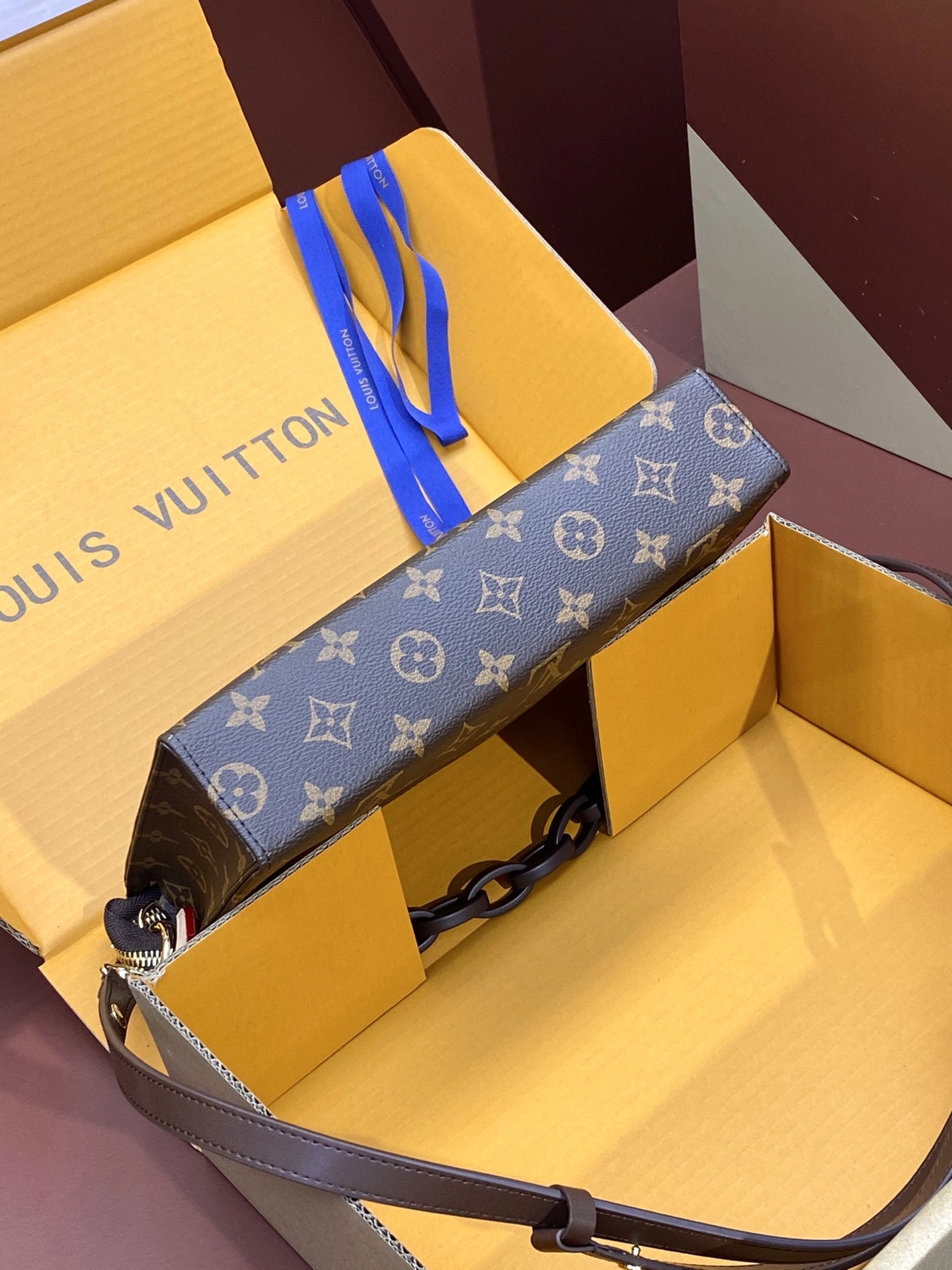Louis Vuitton Clutch Bags Classic 56351