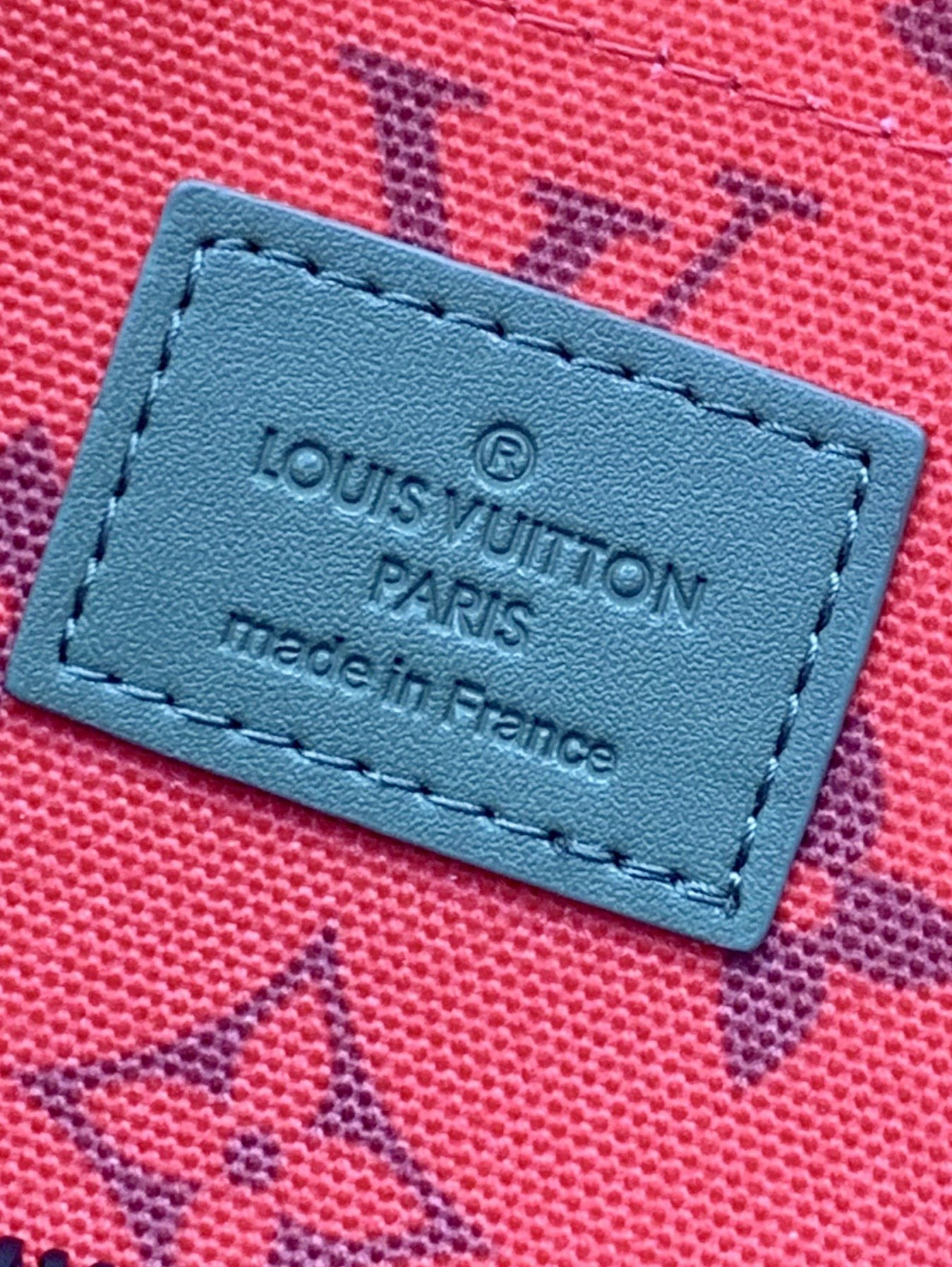 Sustainable Louis Vuitton Clutch Bags 56386