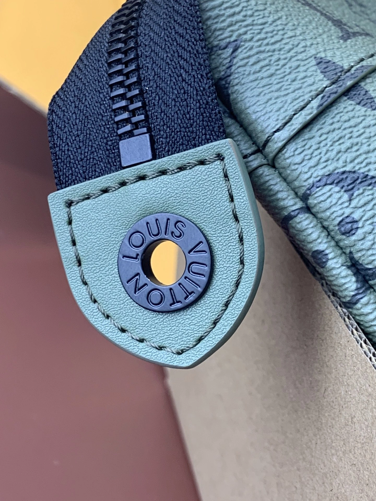 Sustainable Louis Vuitton Clutch Bags 56386