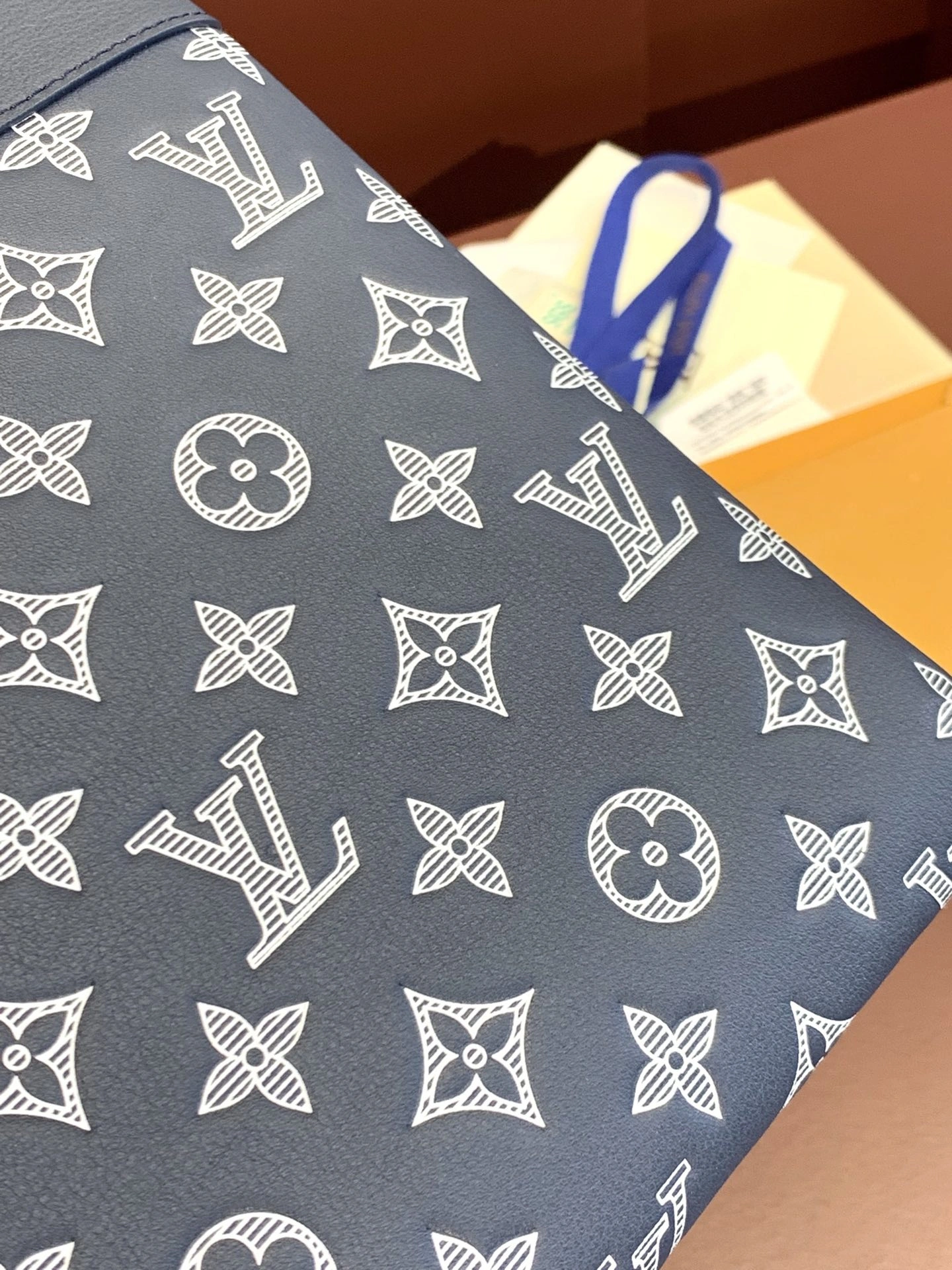 WeatherProof Louis Vuitton Clutch Bags 56338
