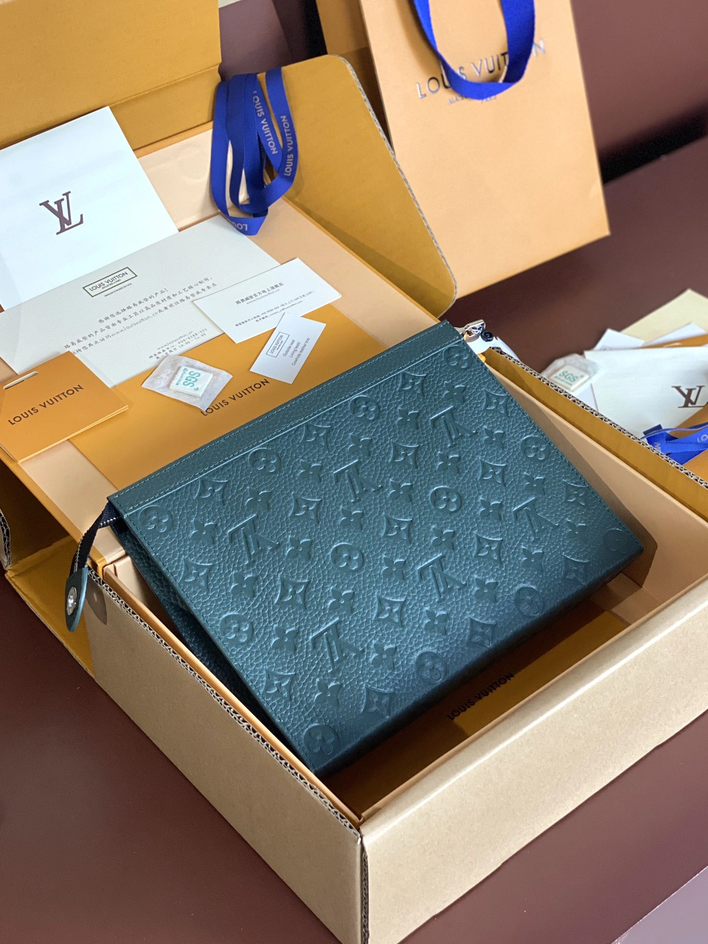 Louis Vuitton Clutch Bags Durable 56333