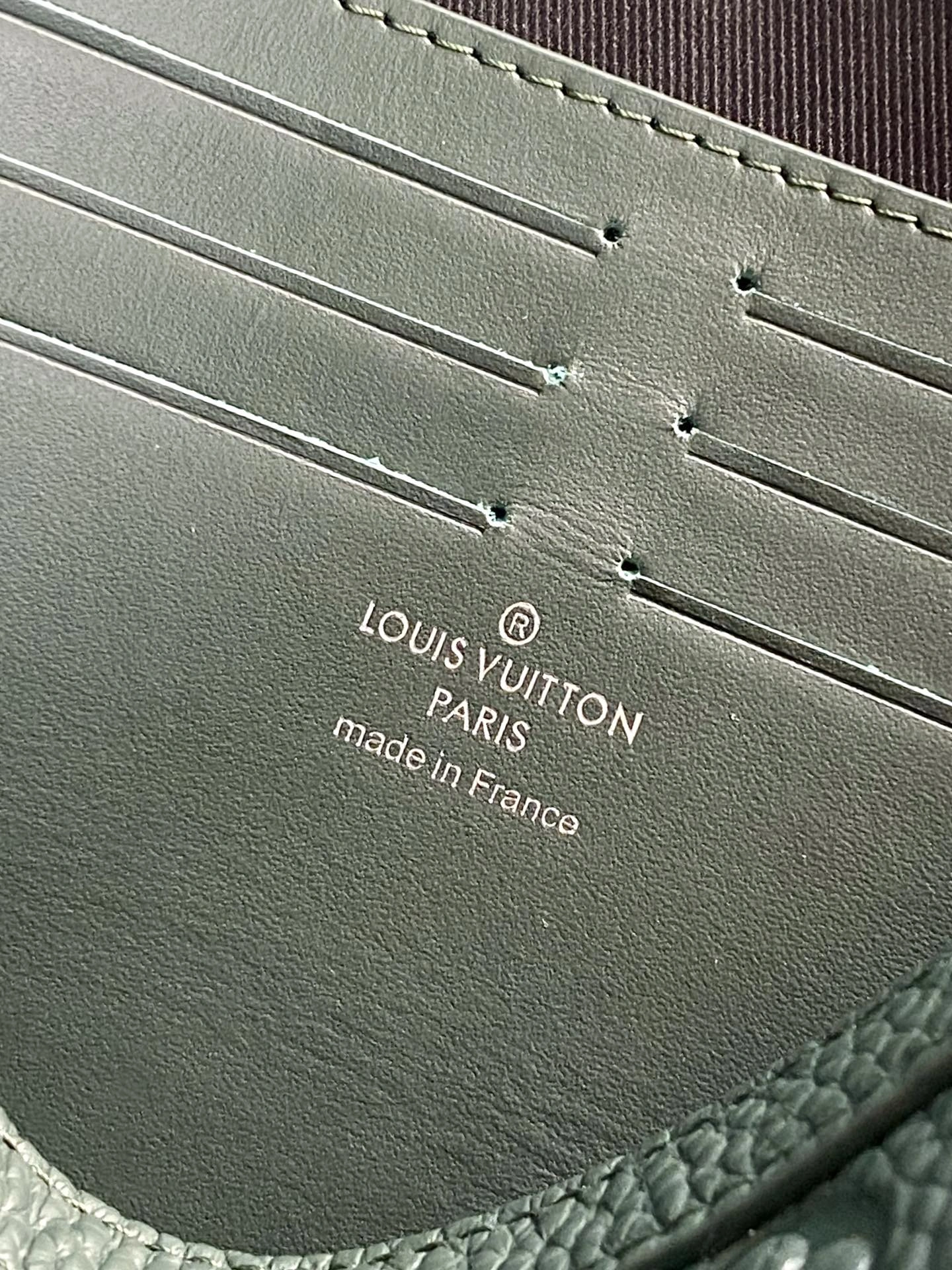 Louis Vuitton Clutch Bags Durable 56333