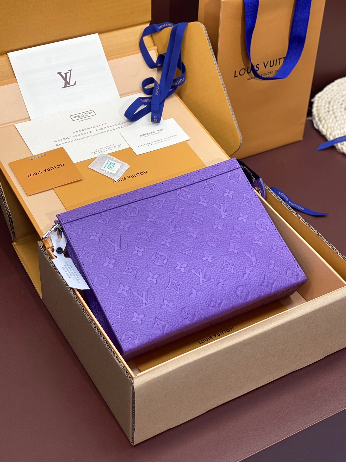 Breathable Louis Vuitton Clutch Bags 56342