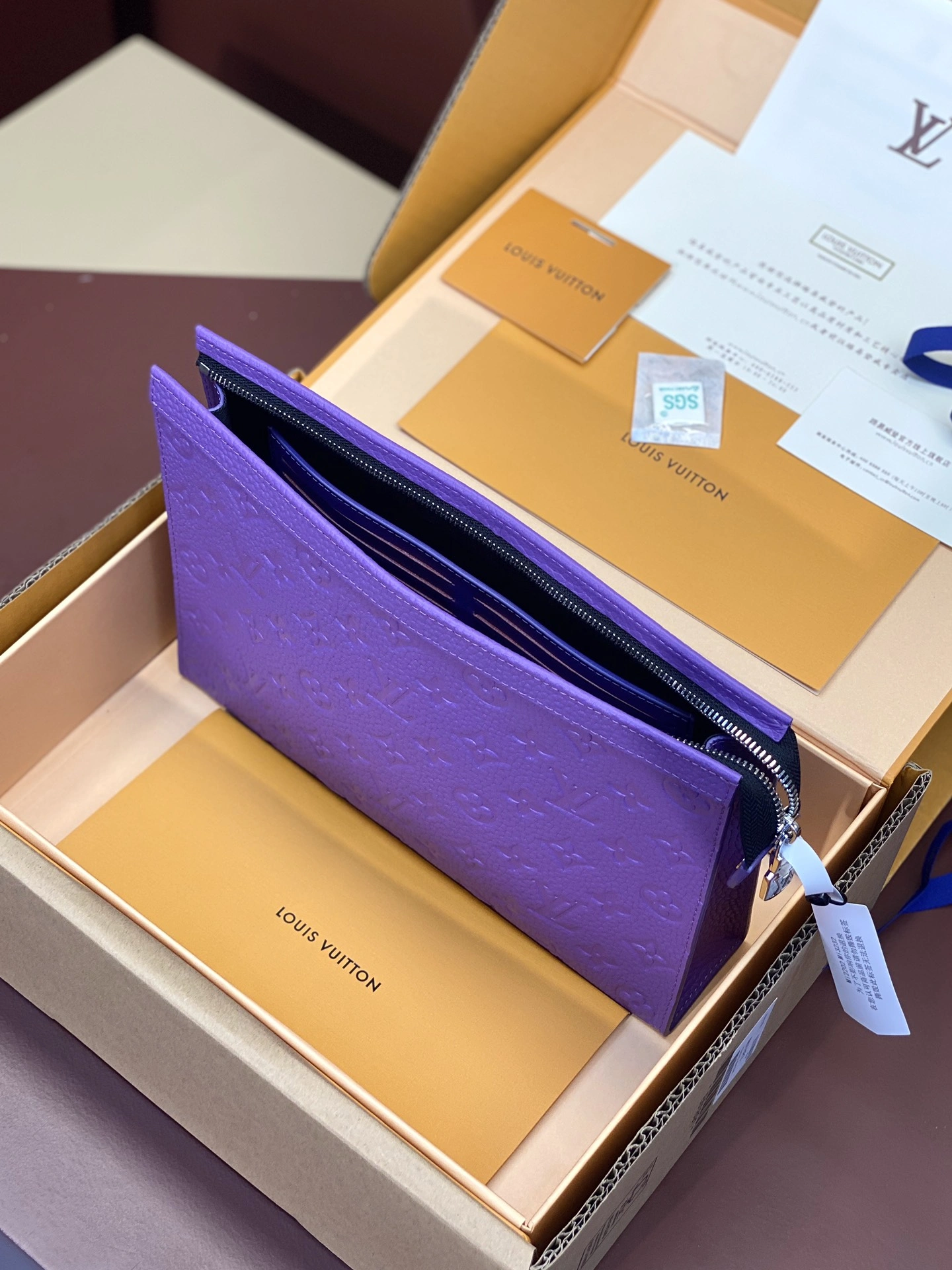 Breathable Louis Vuitton Clutch Bags 56342