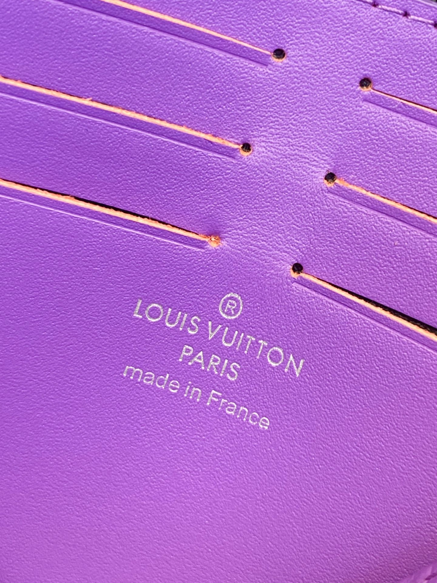 Breathable Louis Vuitton Clutch Bags 56342