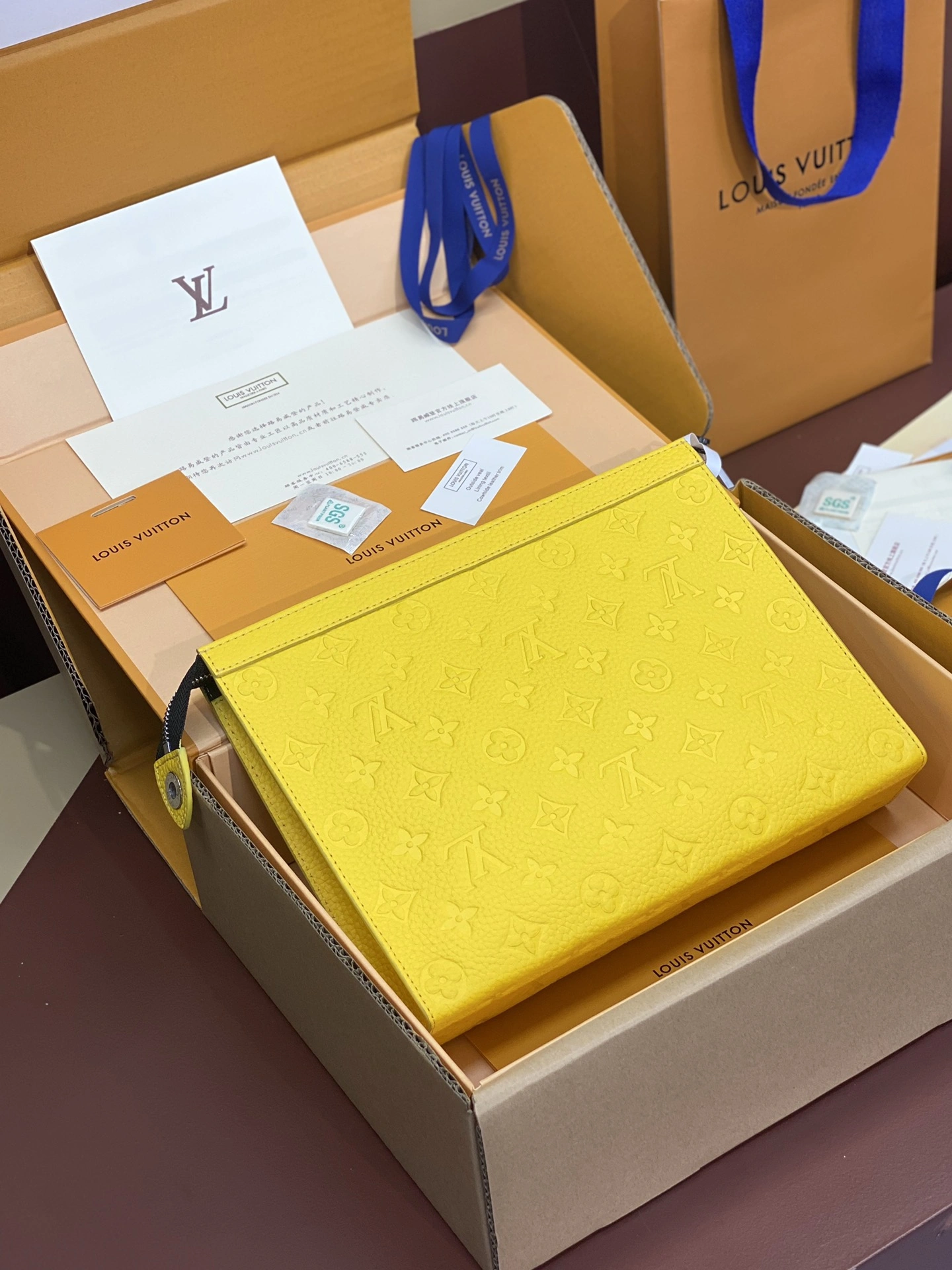 Louis Vuitton Clutch Bags Supportive 56332