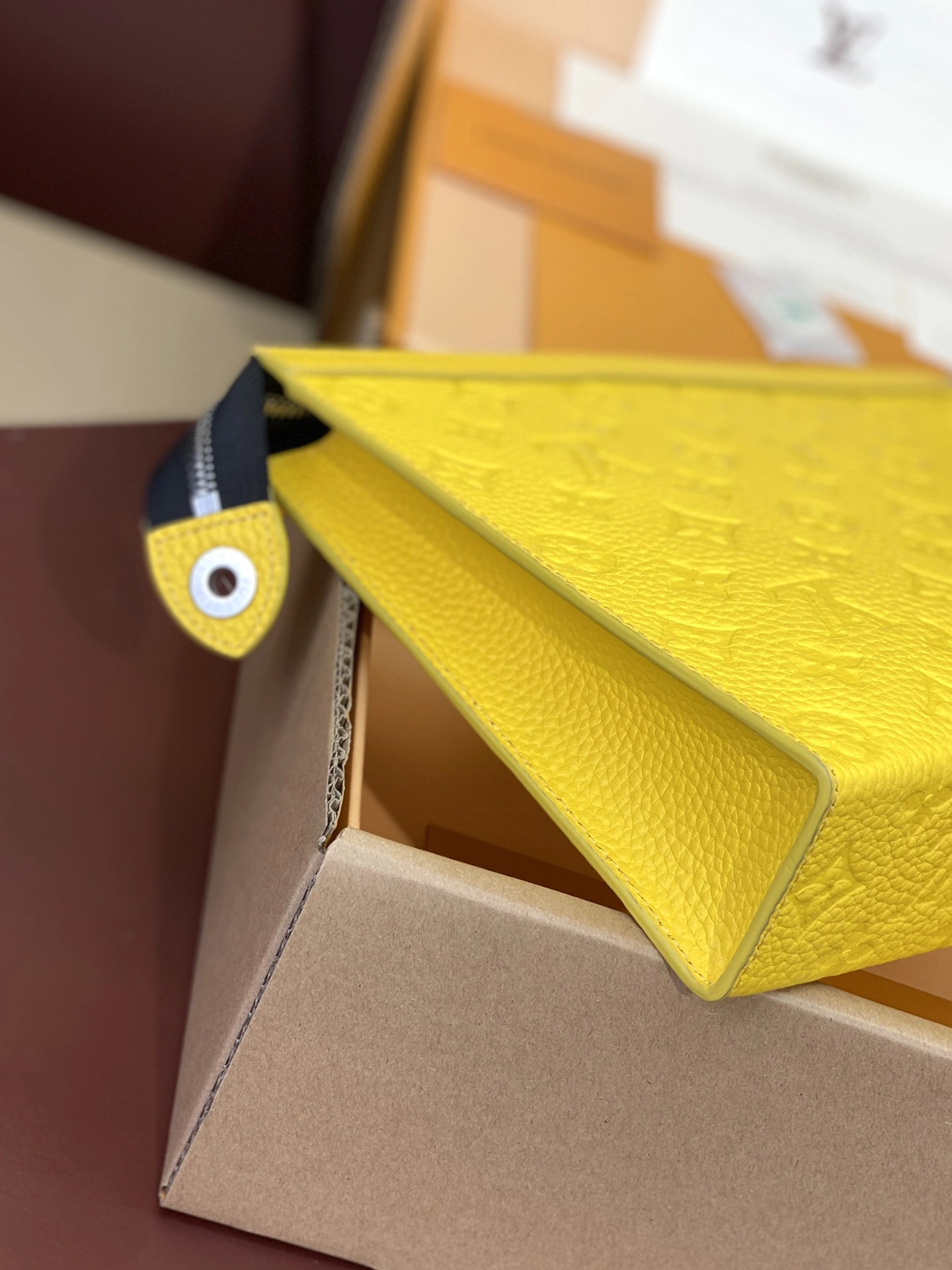 Louis Vuitton Clutch Bags Supportive 56332