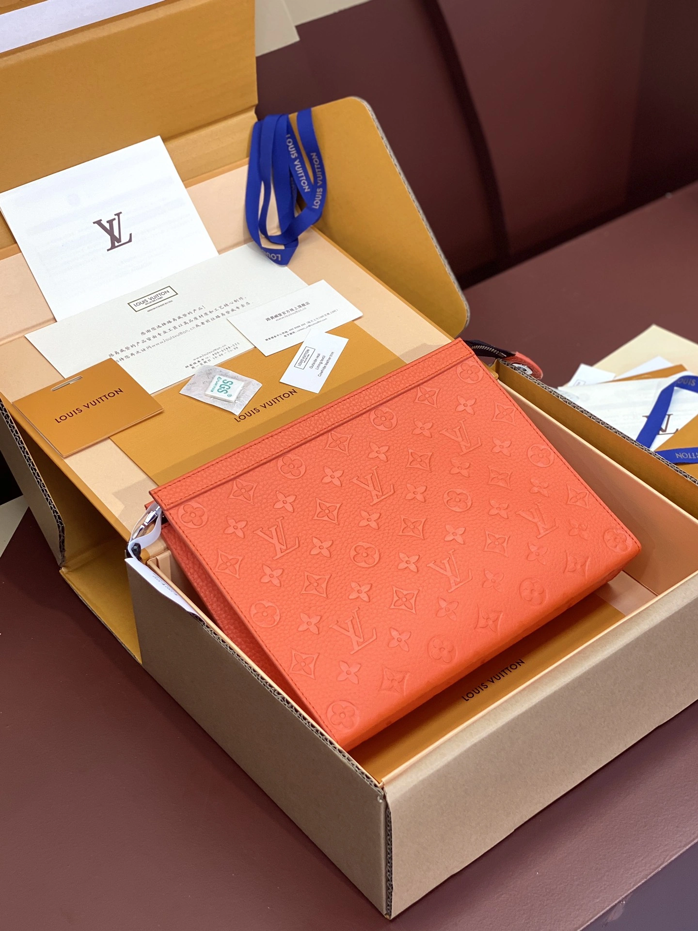Breathable Louis Vuitton Clutch Bags 56331