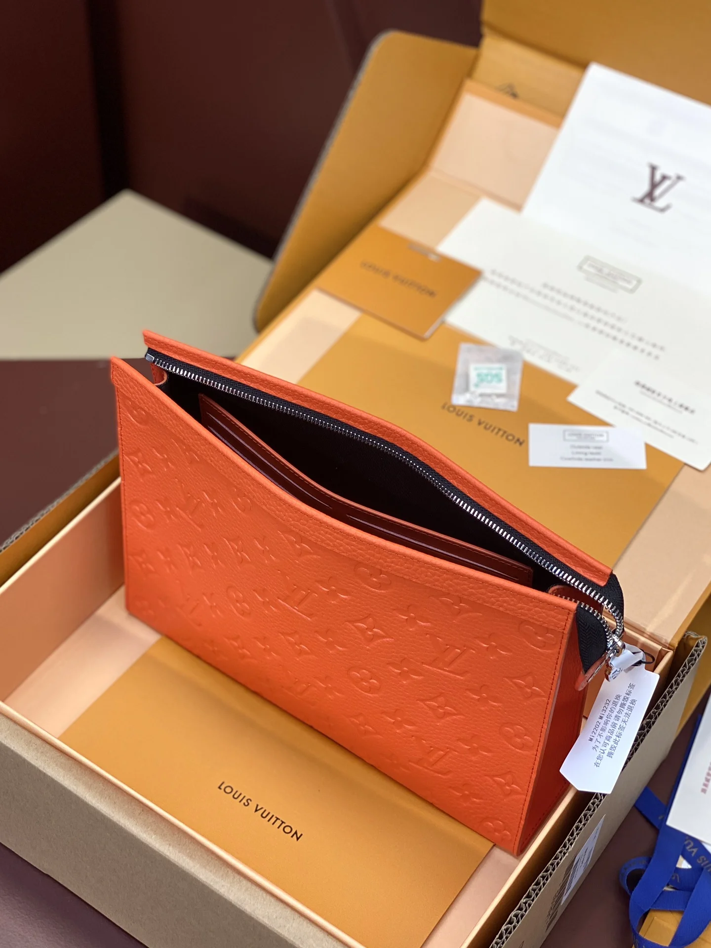Breathable Louis Vuitton Clutch Bags 56331