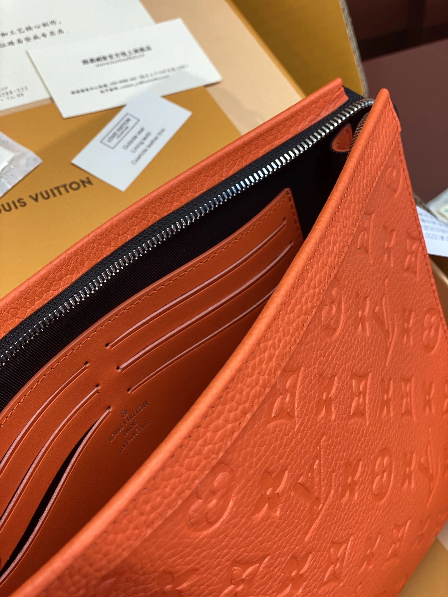 Breathable Louis Vuitton Clutch Bags 56331