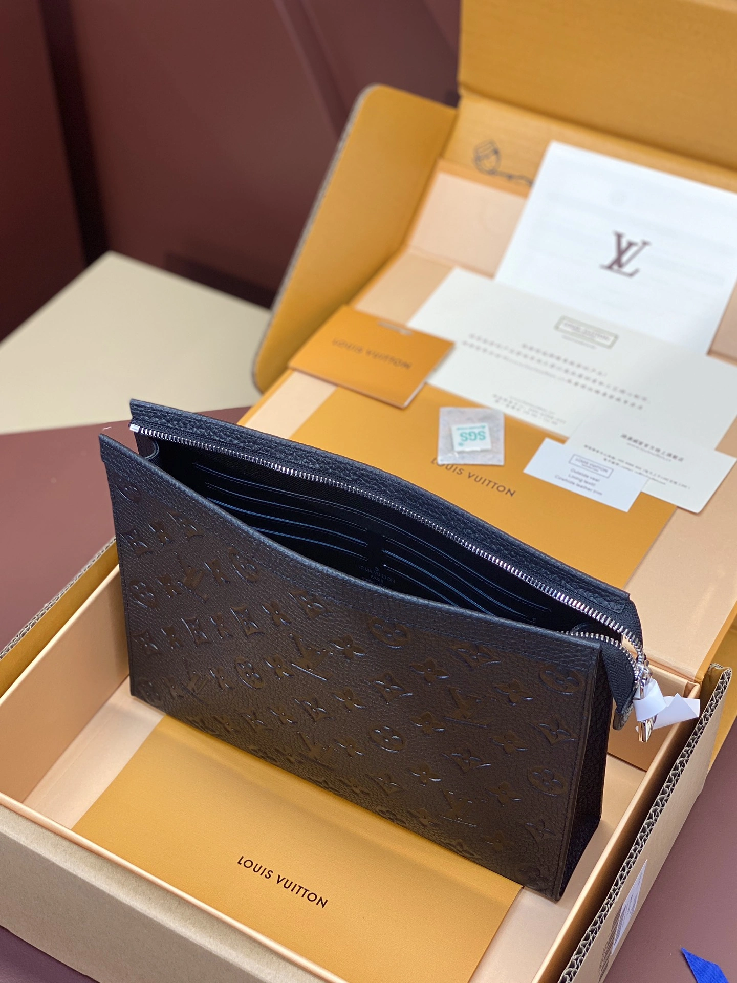 Louis Vuitton Clutch Bags TravelReady 56380