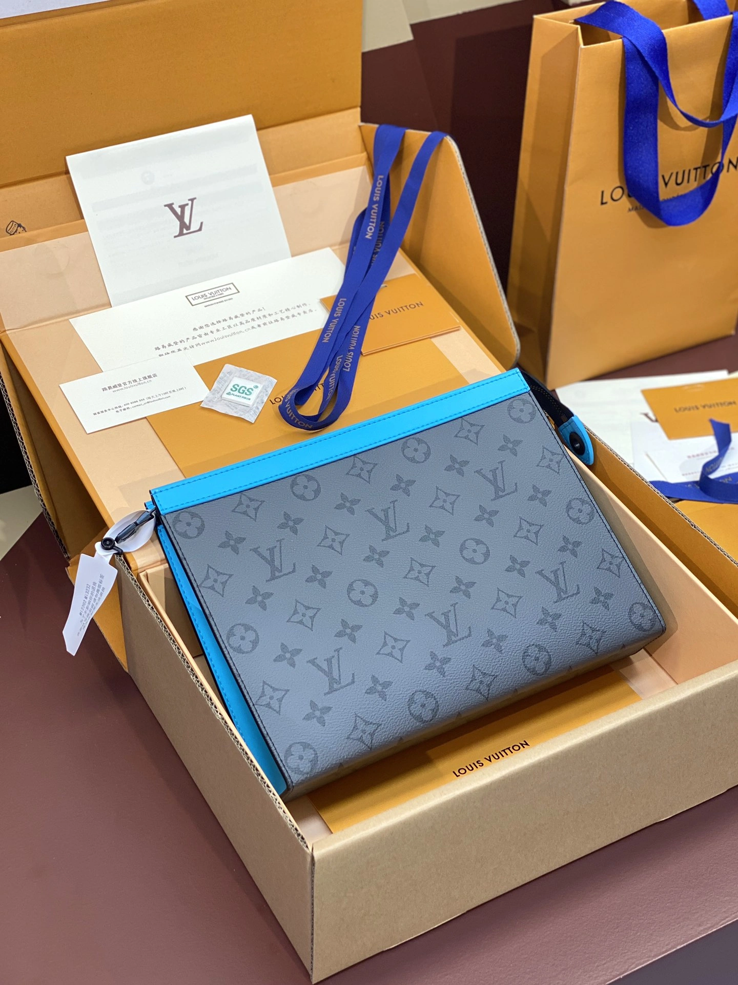 EasyMatch Louis Vuitton Clutch Bags 56334