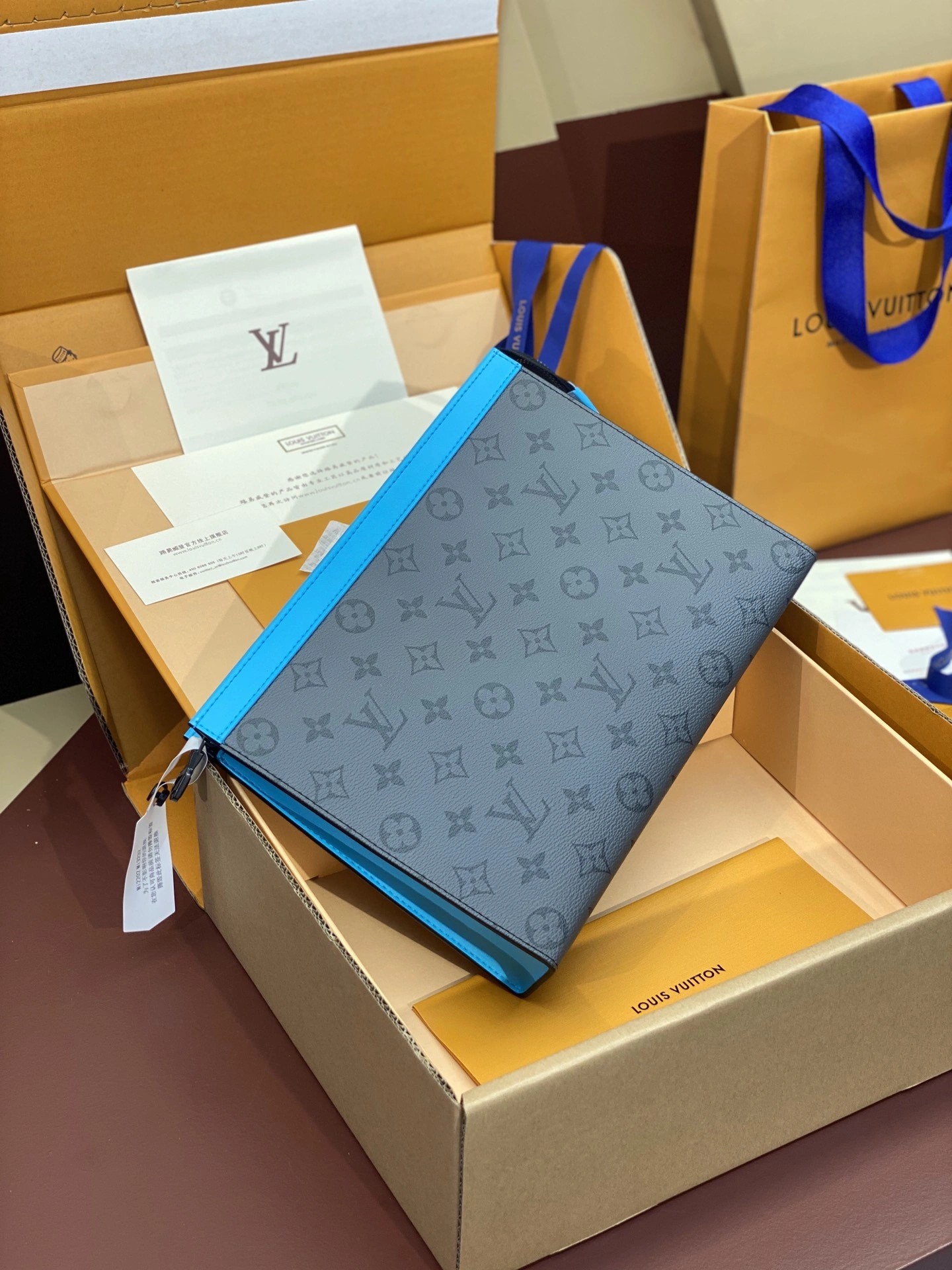 EasyMatch Louis Vuitton Clutch Bags 56334