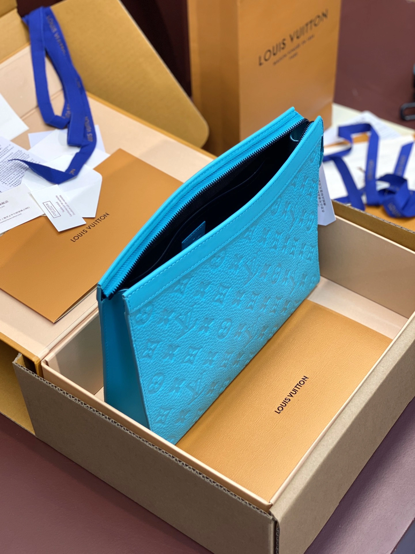 Louis Vuitton Clutch Bags Stretchable 56389