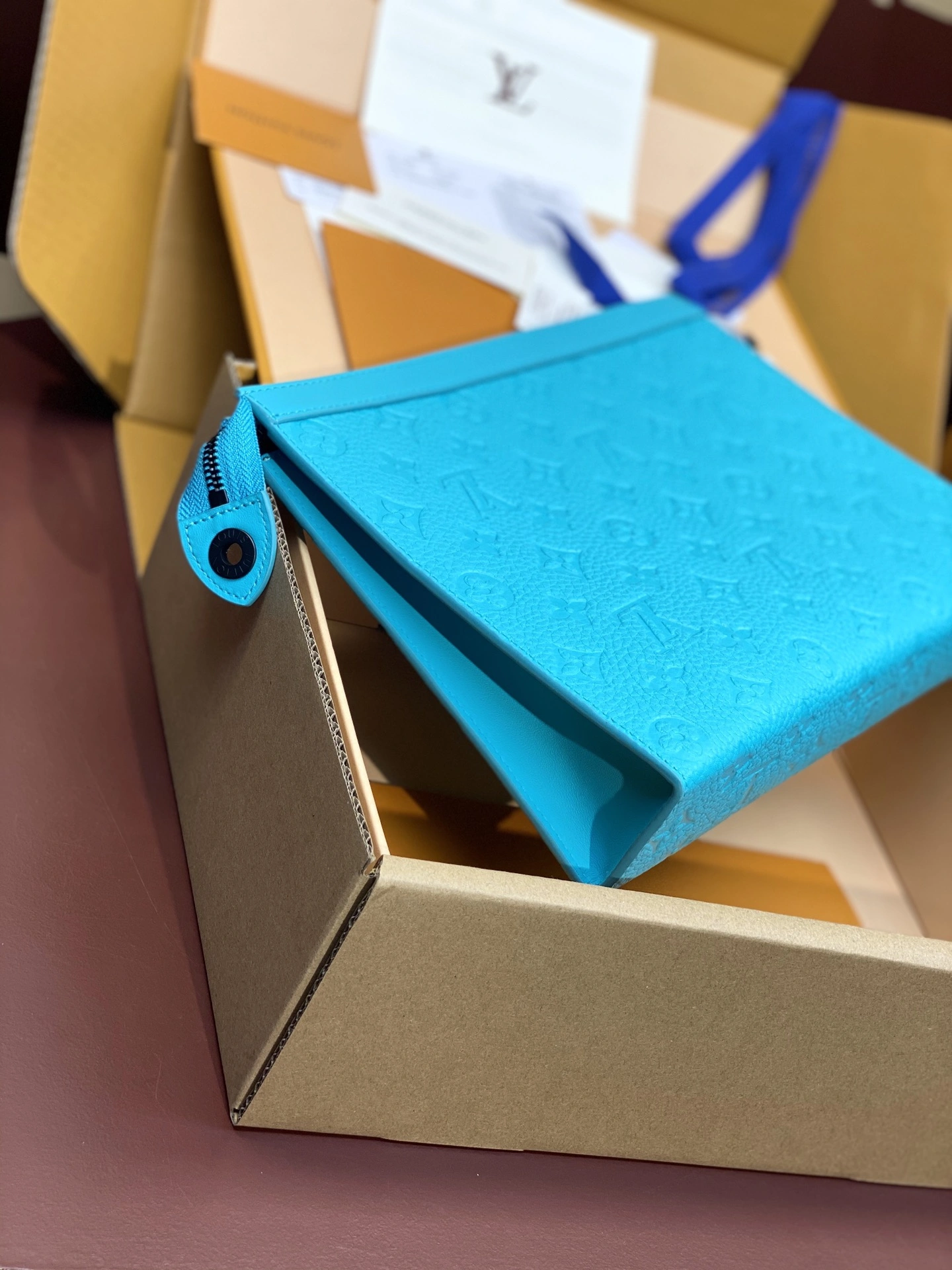 Louis Vuitton Clutch Bags Stretchable 56389
