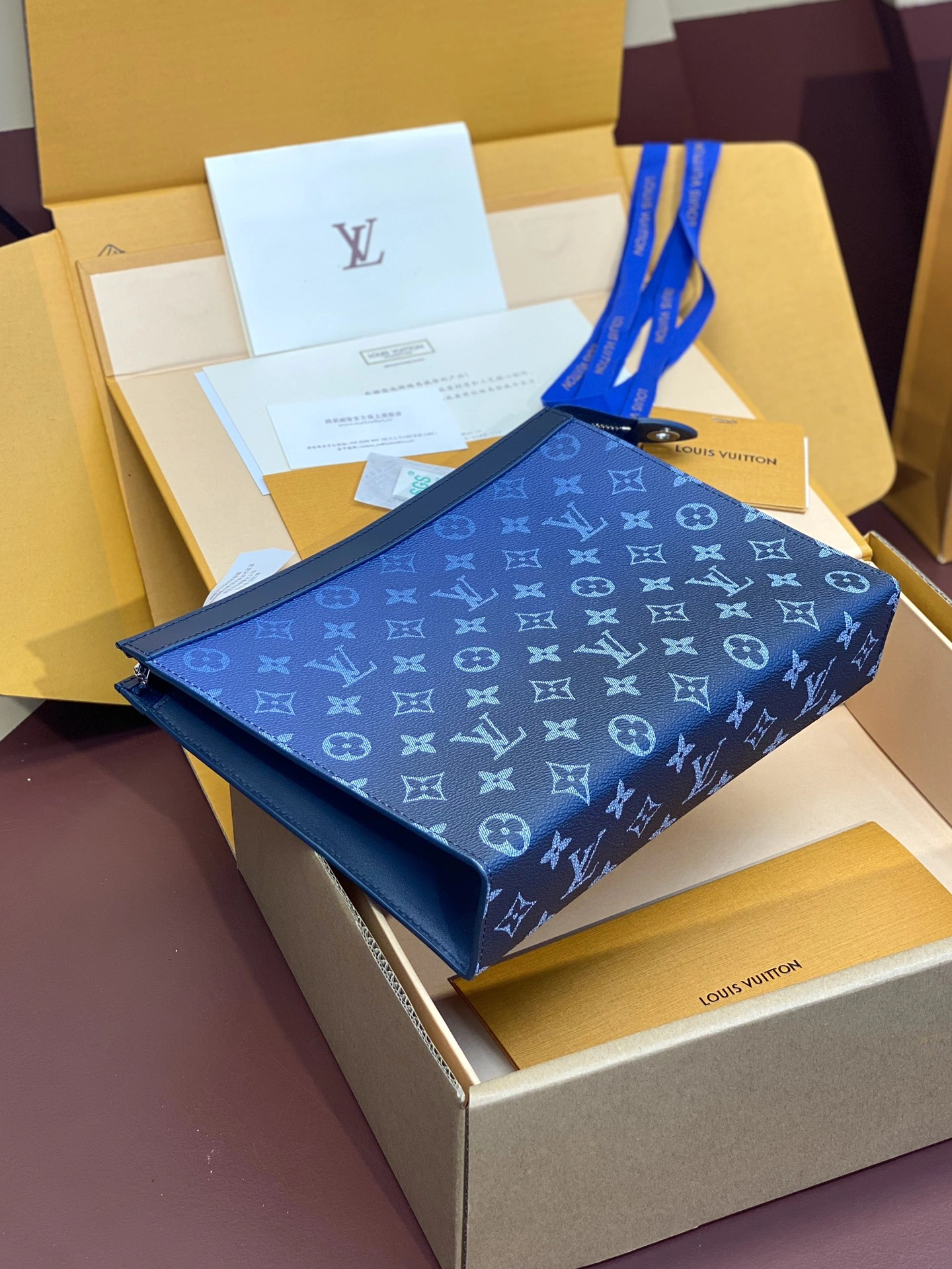 Louis Vuitton Clutch Bags Trendy 56318