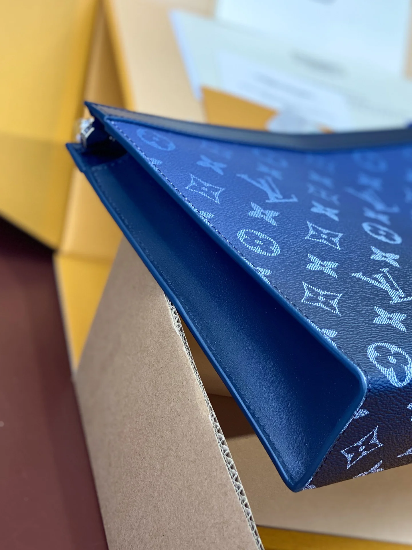 Louis Vuitton Clutch Bags Trendy 56318