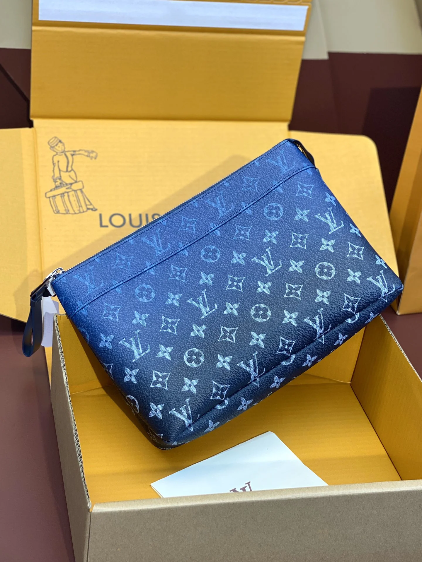 FashionForward Louis Vuitton Clutch Bags 56316