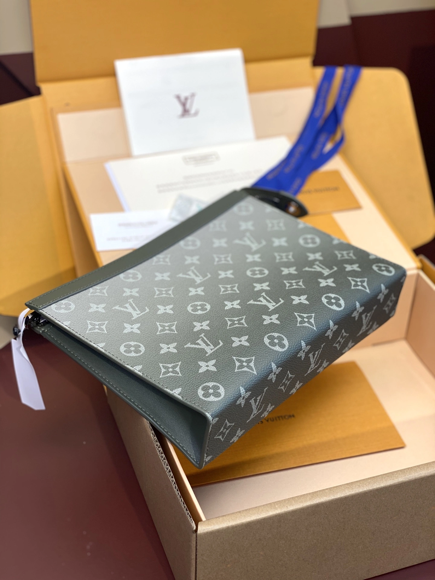 Trendy Louis Vuitton Clutch Bags 56352
