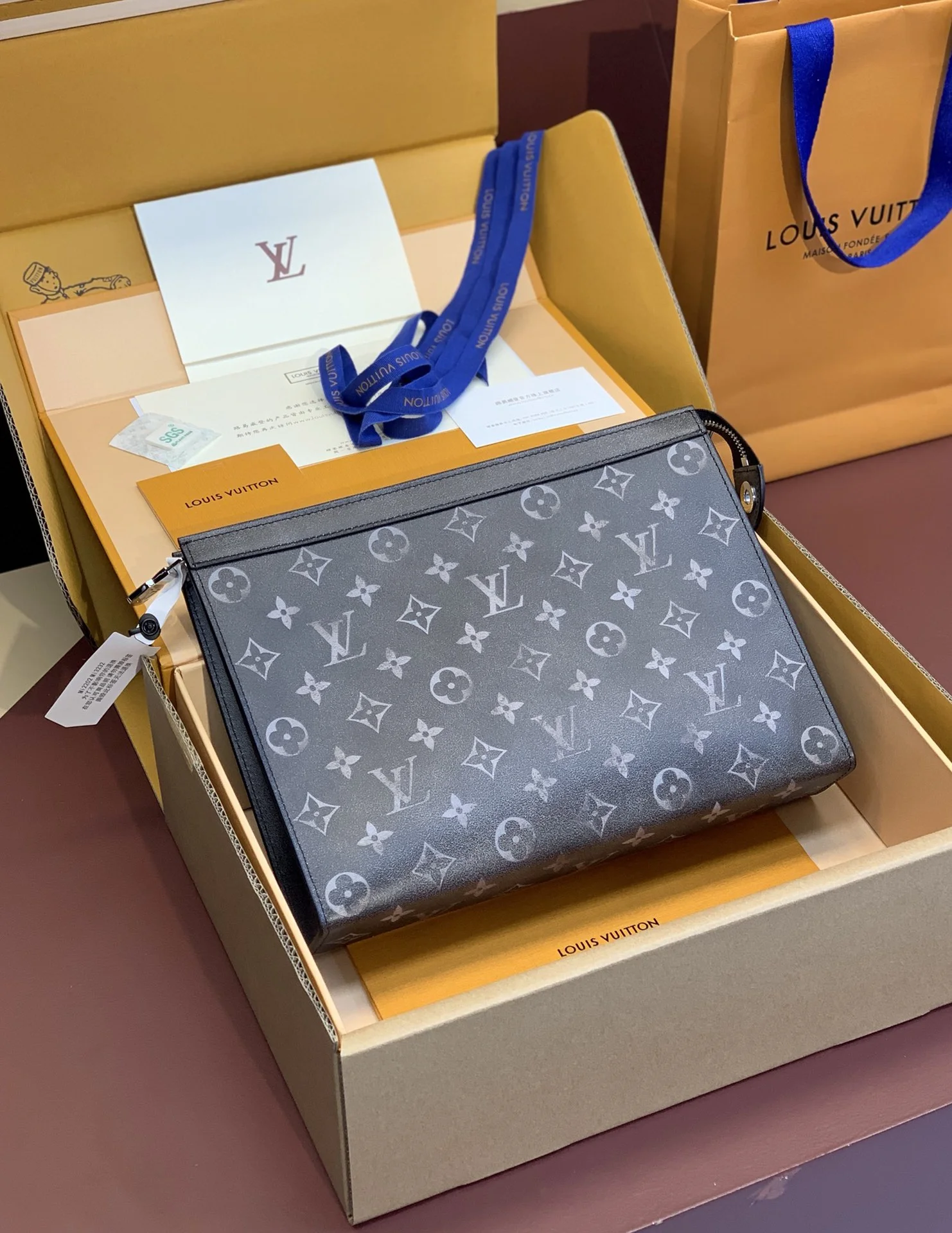 Louis Vuitton Clutch Bags Lightweight 56313