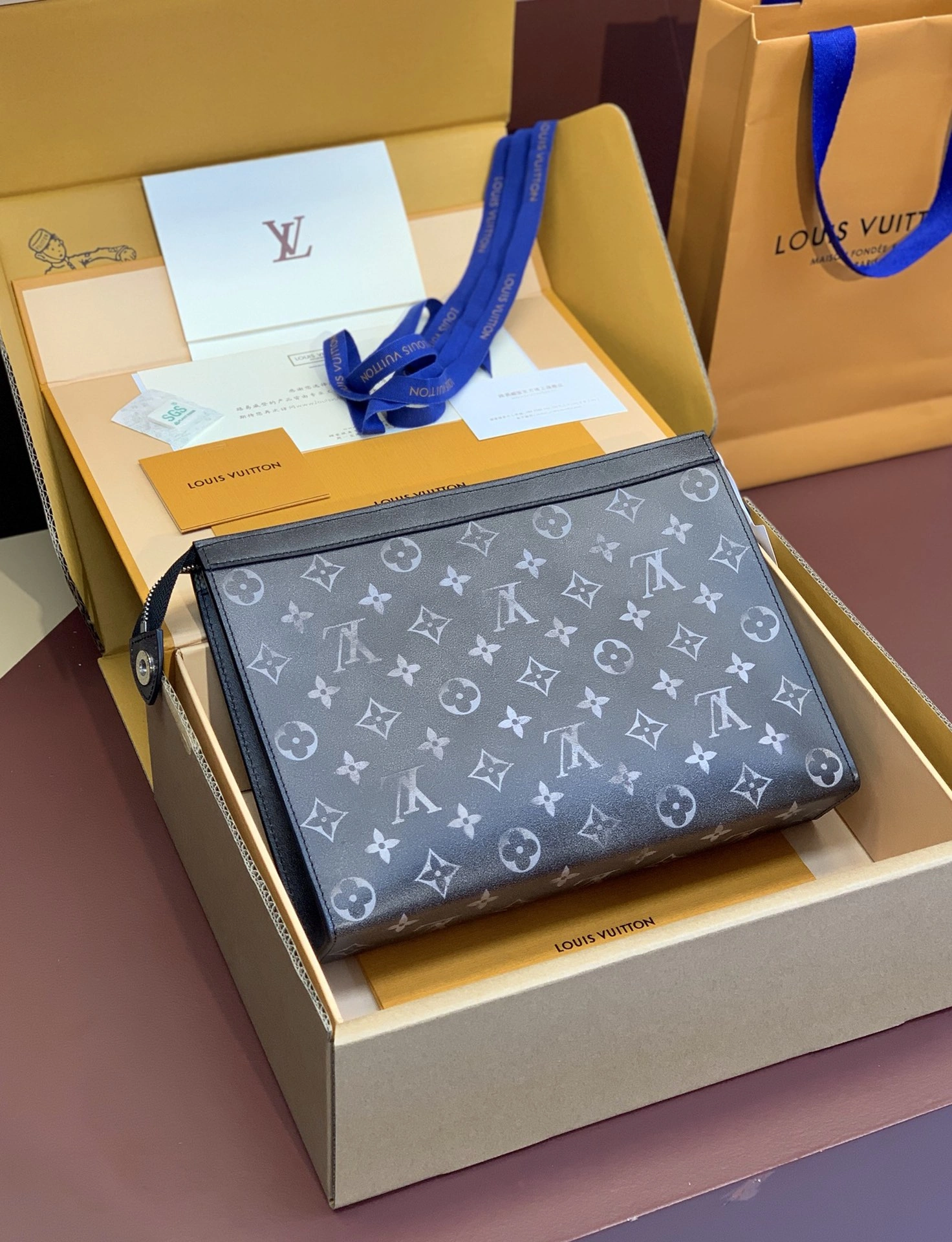 Louis Vuitton Clutch Bags Lightweight 56313