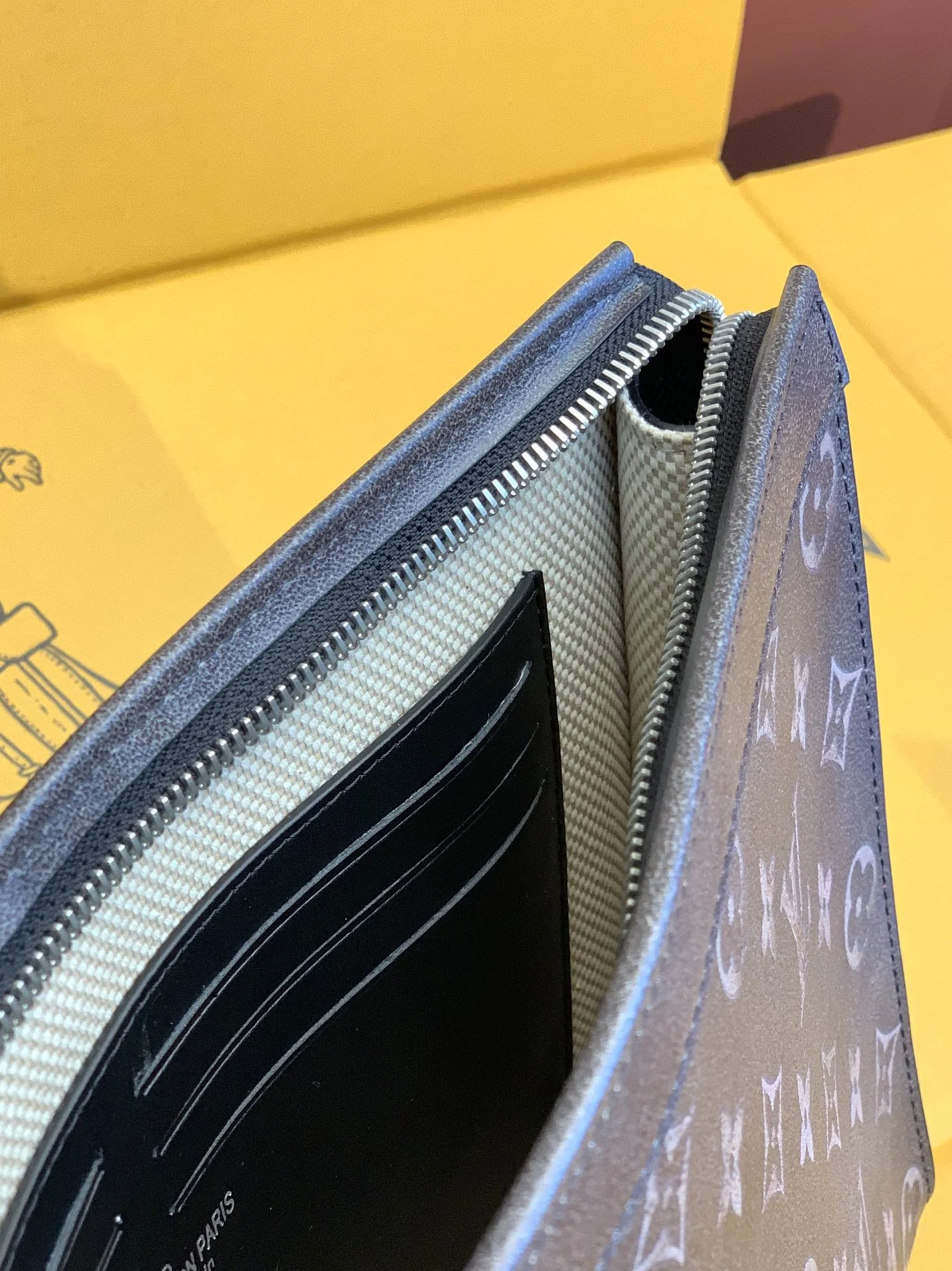Louis Vuitton Clutch Bags Lightweight 56313