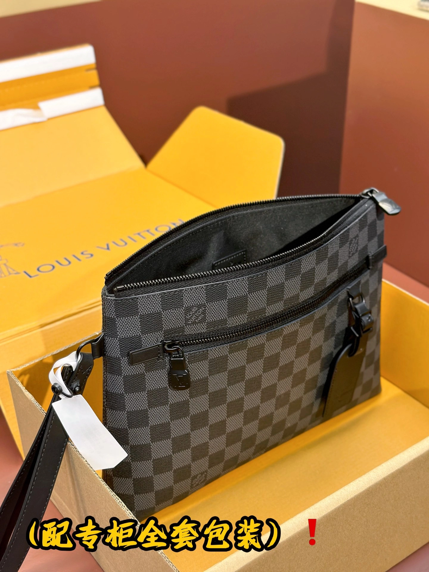 HighQuality Louis Vuitton Clutch Bags 56335