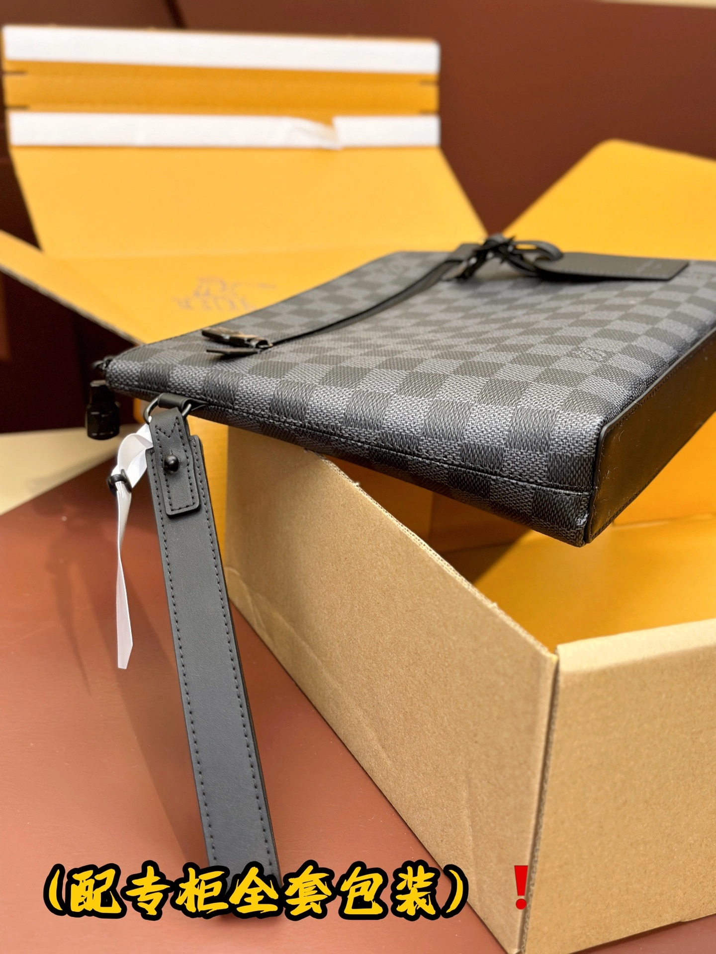 HighQuality Louis Vuitton Clutch Bags 56335