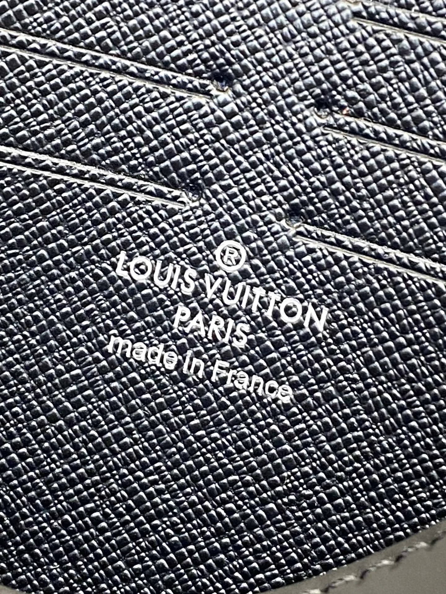 Refined Louis Vuitton Clutch Bags 56299