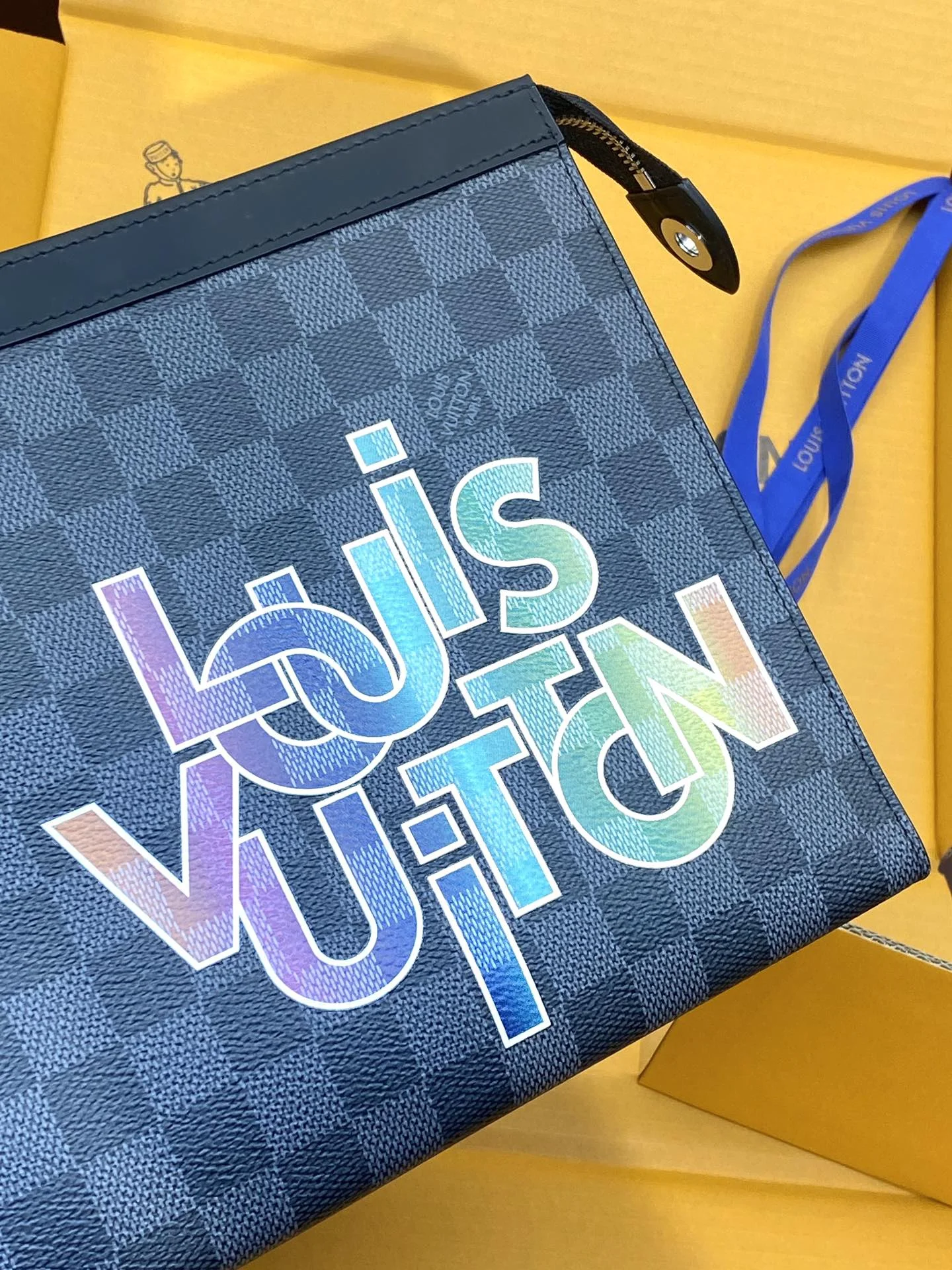 Refined Louis Vuitton Clutch Bags 56299