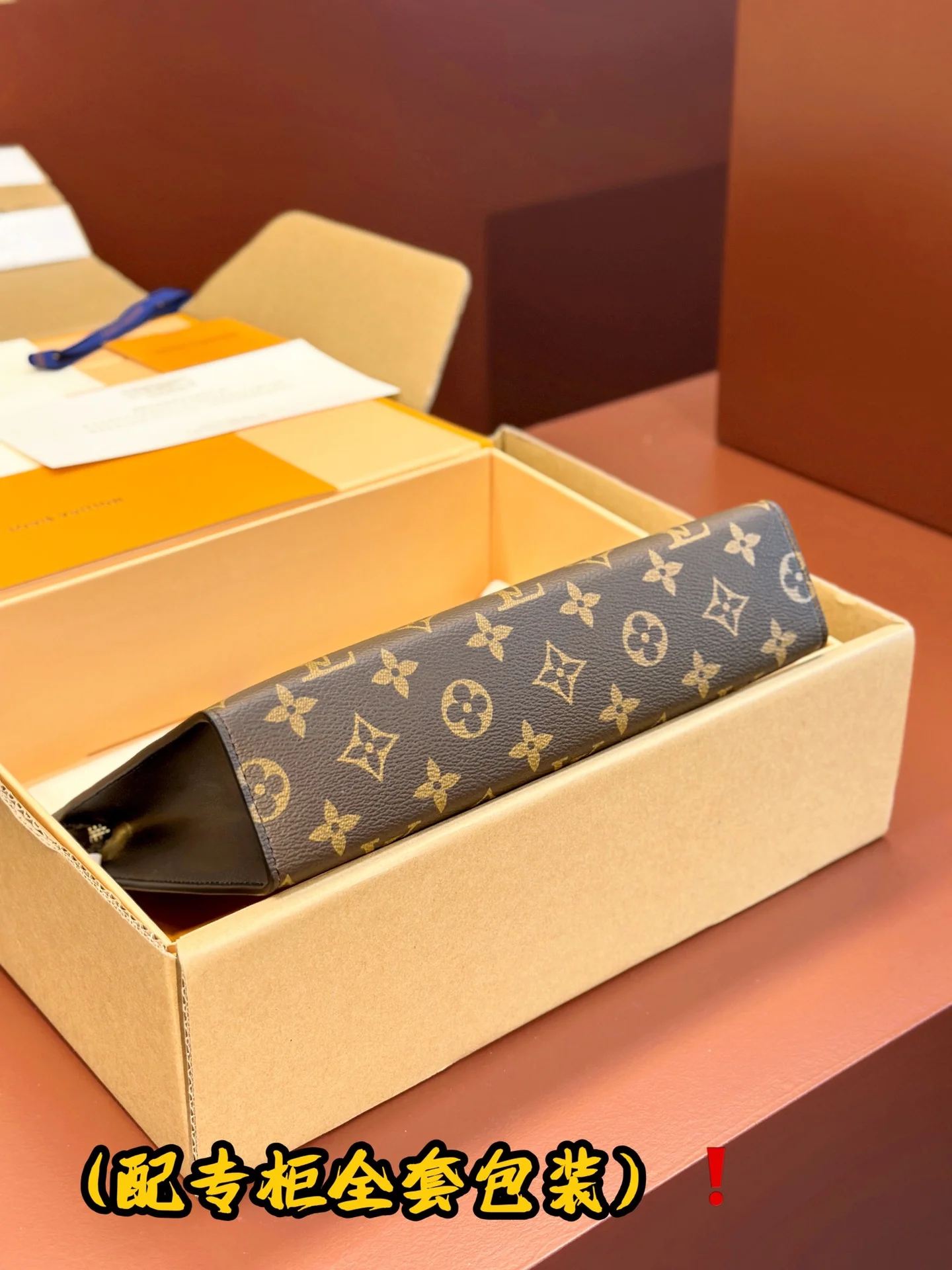 Flexible Louis Vuitton Clutch Bags 56250