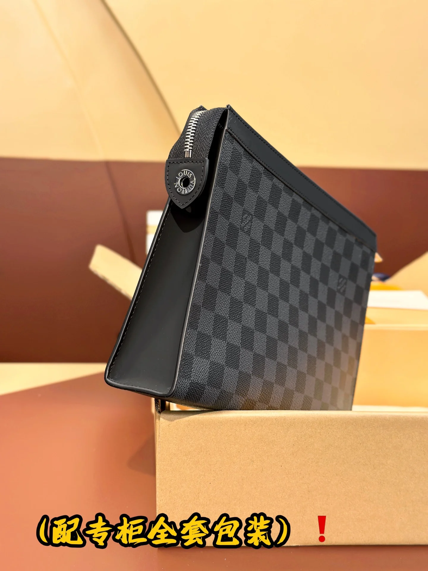 Tailored Louis Vuitton Clutch Bags 56244