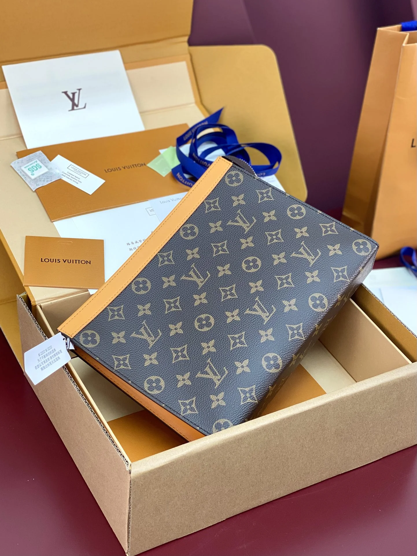 AllSeason Louis Vuitton Clutch Bags 56251