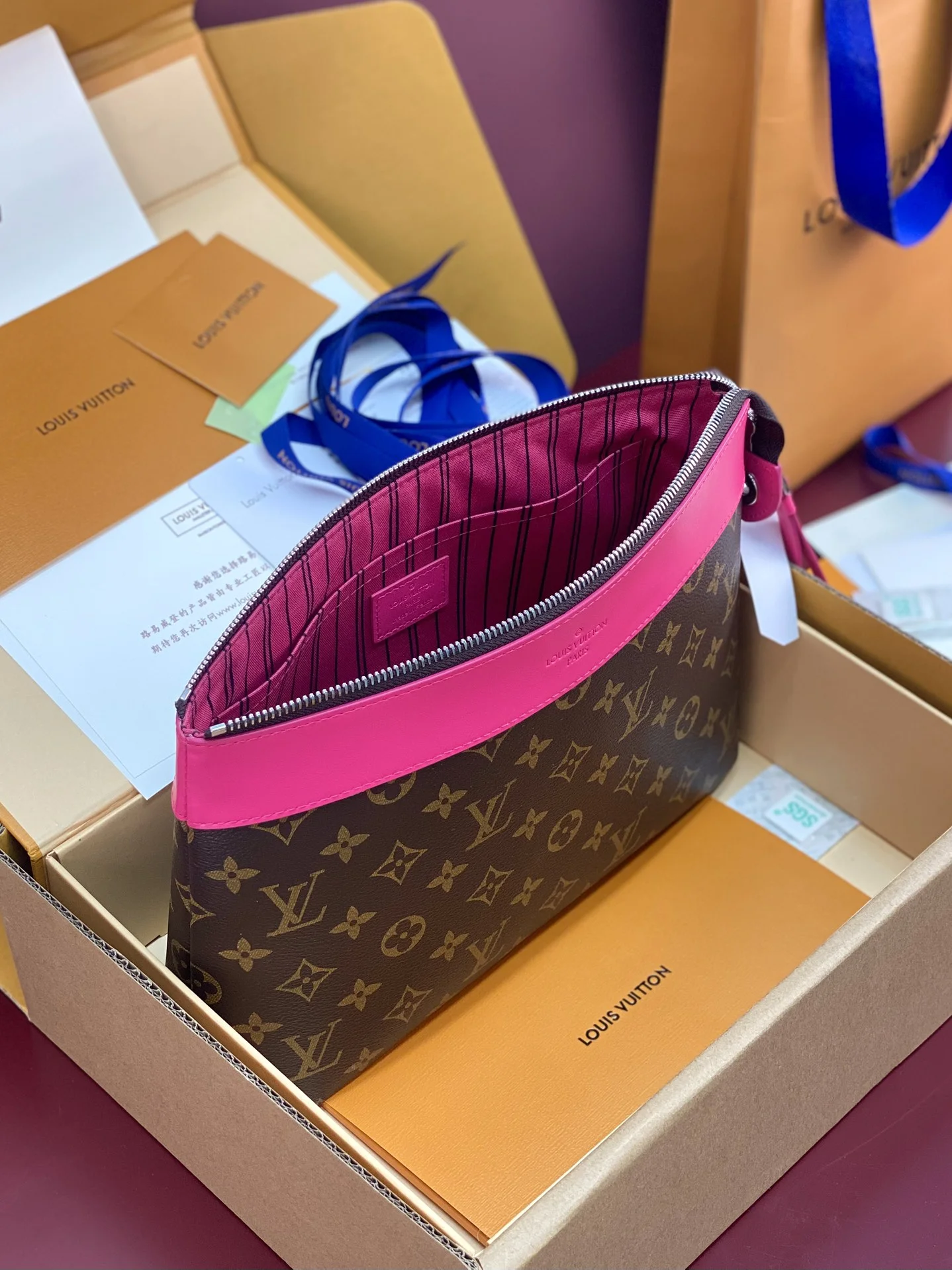 Louis Vuitton Clutch Bags Cozy 56247