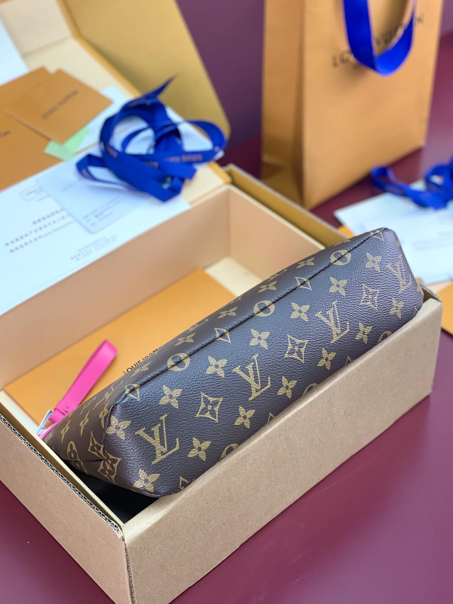 Louis Vuitton Clutch Bags Cozy 56247