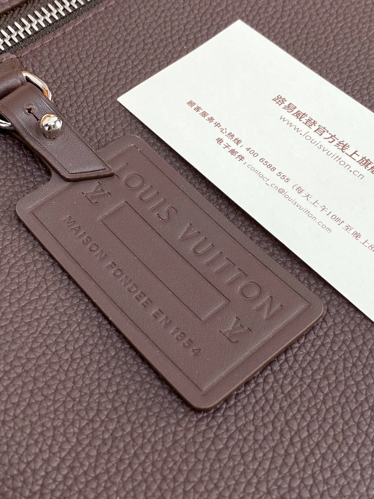Unisex Louis Vuitton Clutch Bags 56306