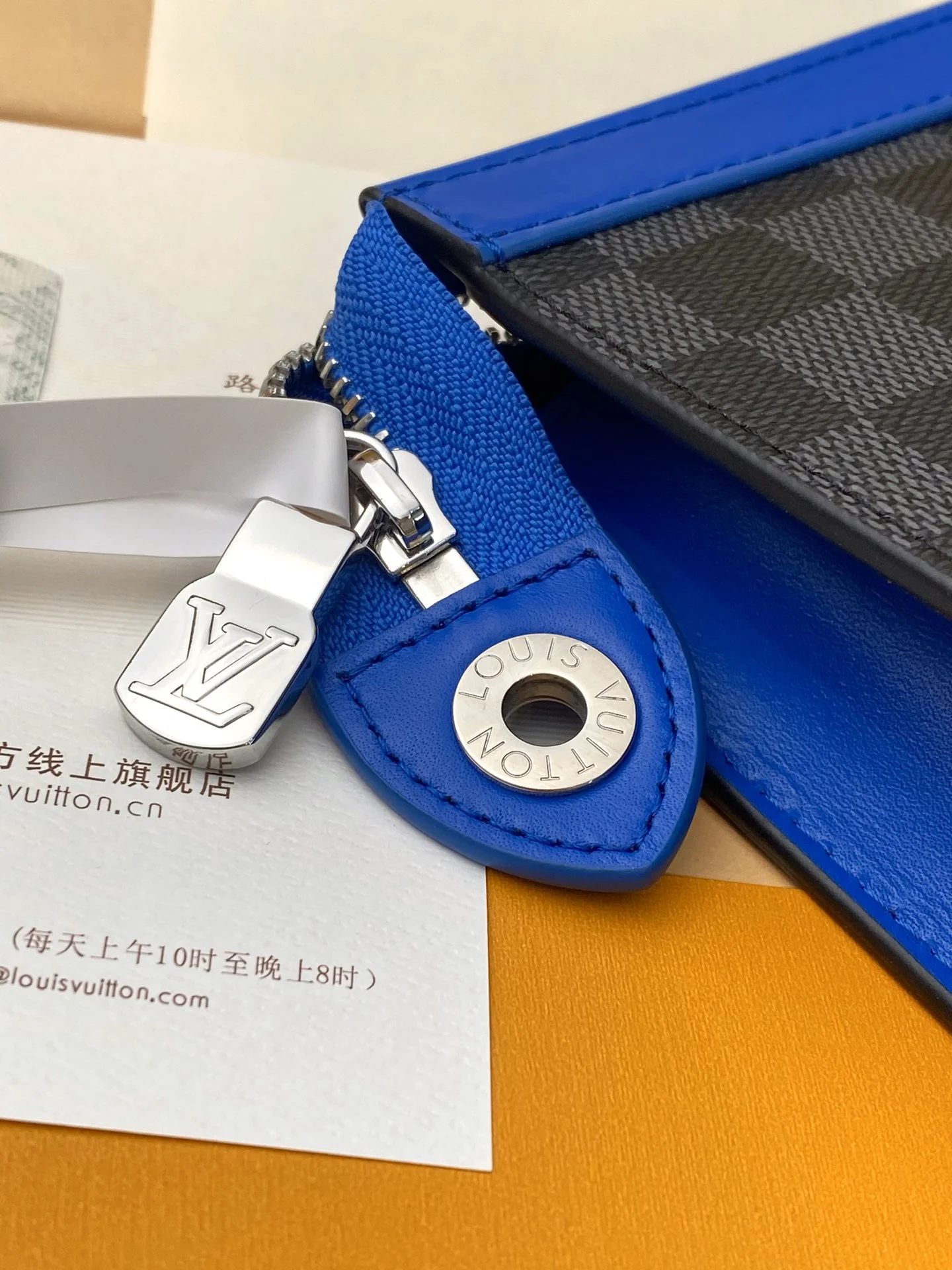 Louis Vuitton Clutch Bags Upgraded 56271