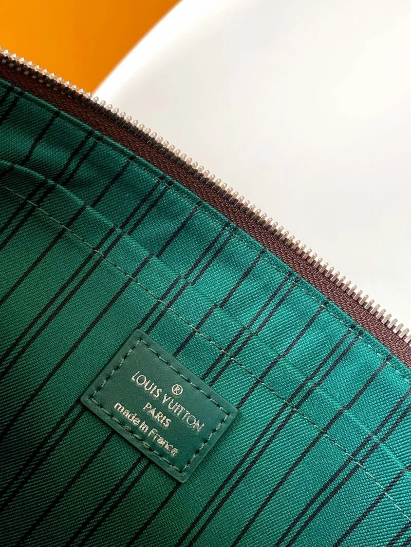 Affordable Louis Vuitton Clutch Bags 39769