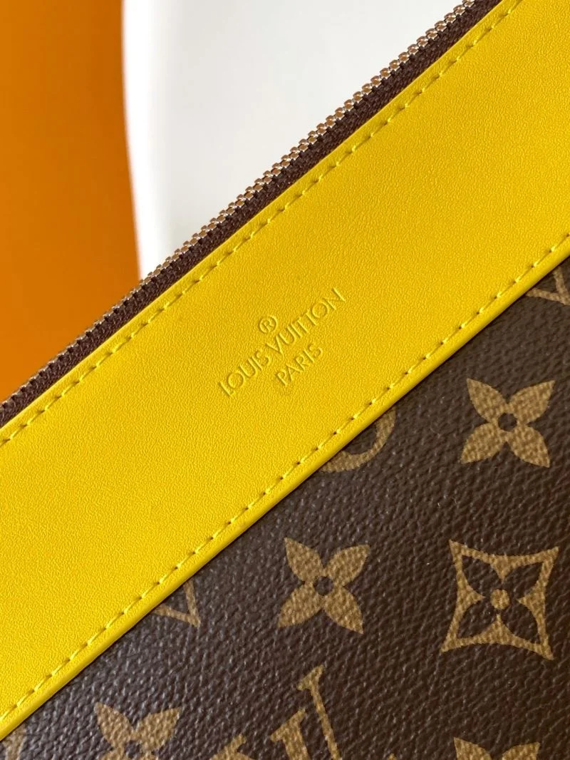 Louis Vuitton Clutch Bags Vibrant 39762