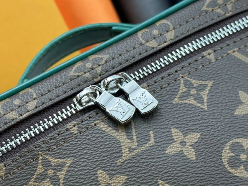Louis Vuitton Cosmetic Bags SmoothTexture 80478