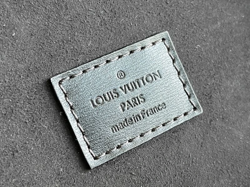 UrbanChic Louis Vuitton Cosmetic Bags 94367