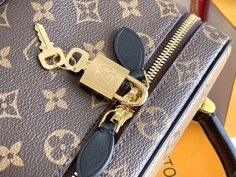 Louis Vuitton Cosmetic Bags TimelessDesign 94058
