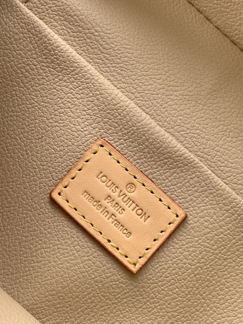 Versatile Louis Vuitton Cosmetic Bags 93802
