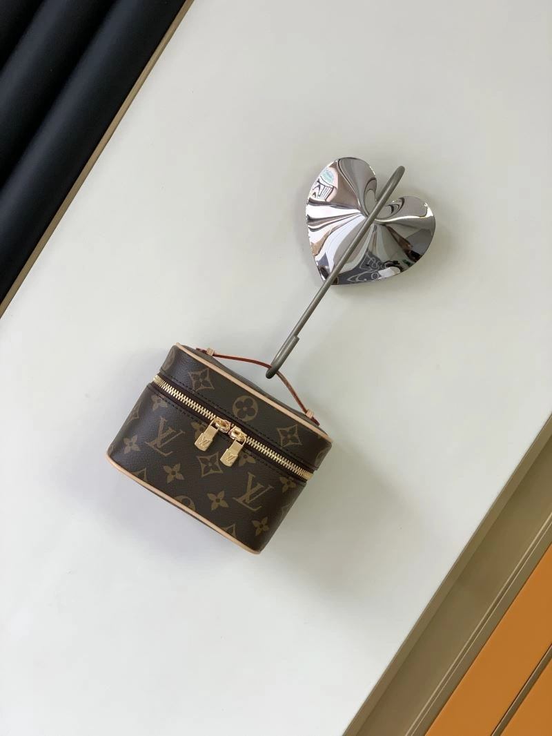 Louis Vuitton Cosmetic Bags SmoothTexture 93793