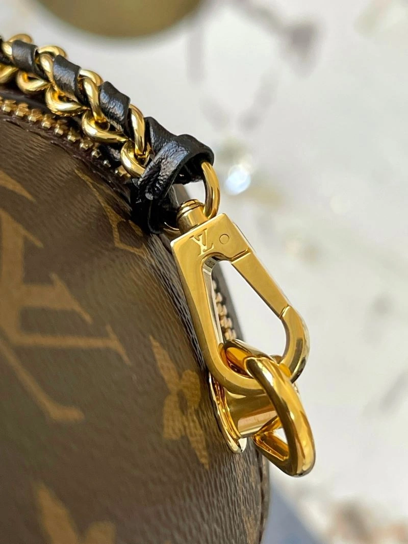 Contemporary Louis Vuitton Cosmetic Bags 93619