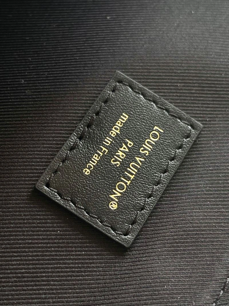 Louis Vuitton Cosmetic Bags Refined 93611