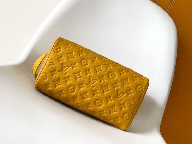 Durable Louis Vuitton Cosmetic Bags 43329
