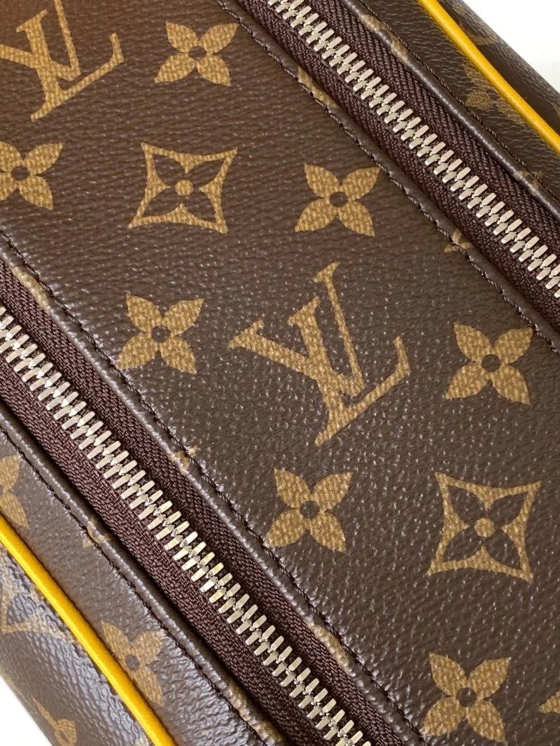 Bright Louis Vuitton Cosmetic Bags 43343