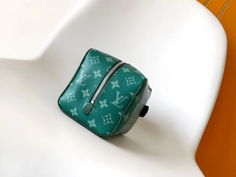 Louis Vuitton Cosmetic Bags SmoothTexture 43340